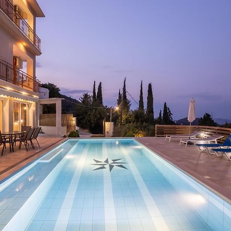 Petronas Villa Kariá Exterior foto