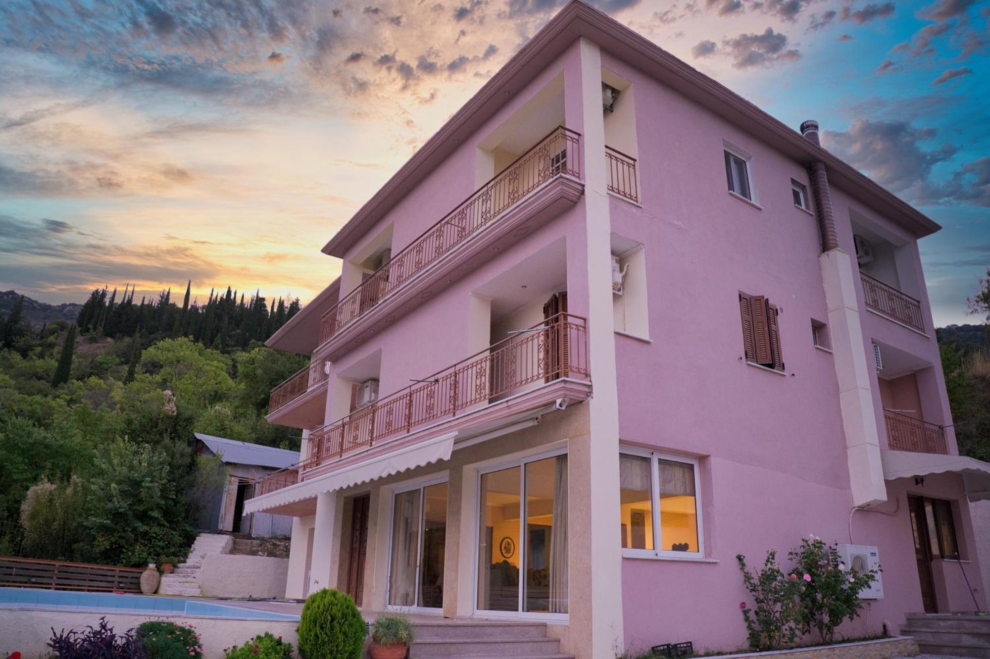 Petronas Villa Kariá Exterior foto